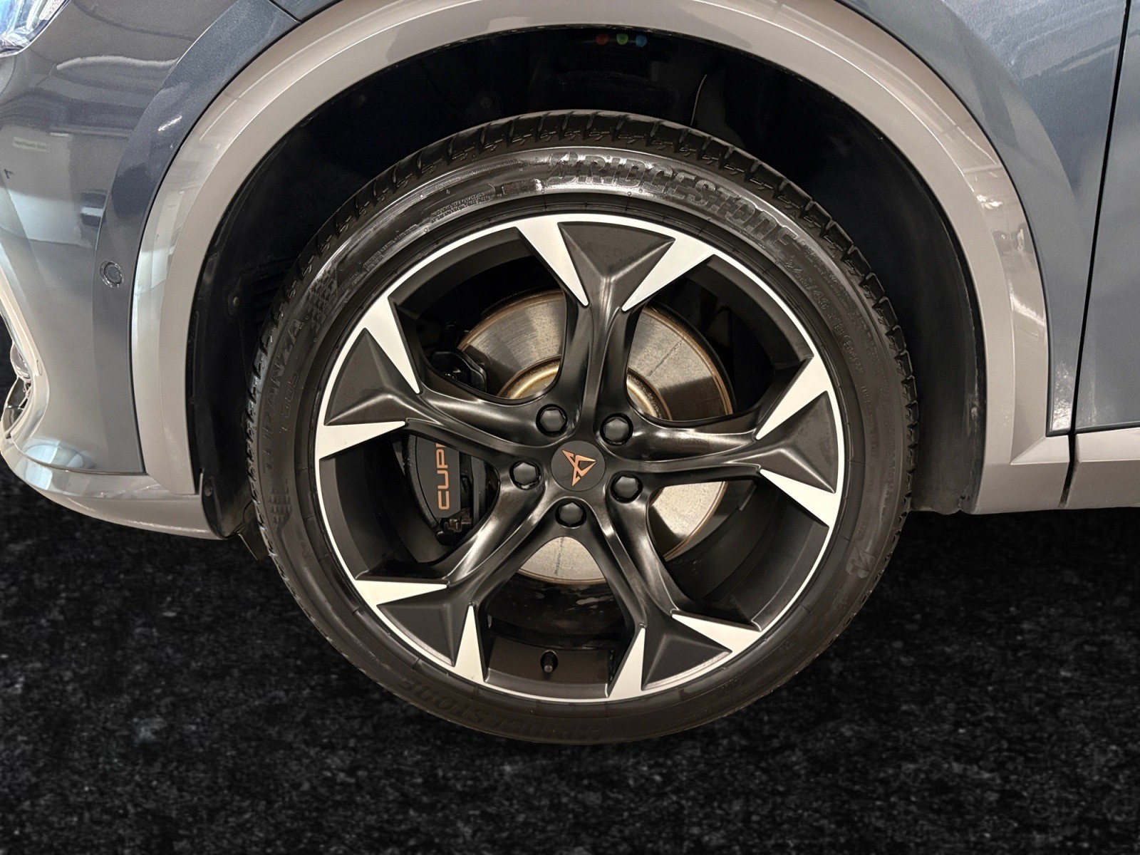 CUPRA Formentor 1.4 e-HYBRID pHEV VZ DSG / Attelage démontable / Caméra-image-16