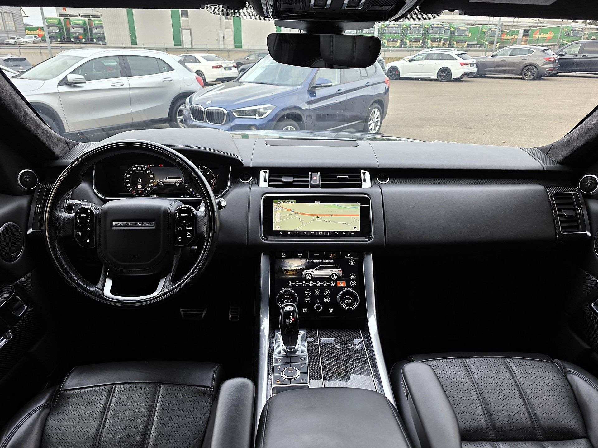 LAND ROVER Range Rover Sport 4.4 SDV8 Autobiography Dynamic-image-4