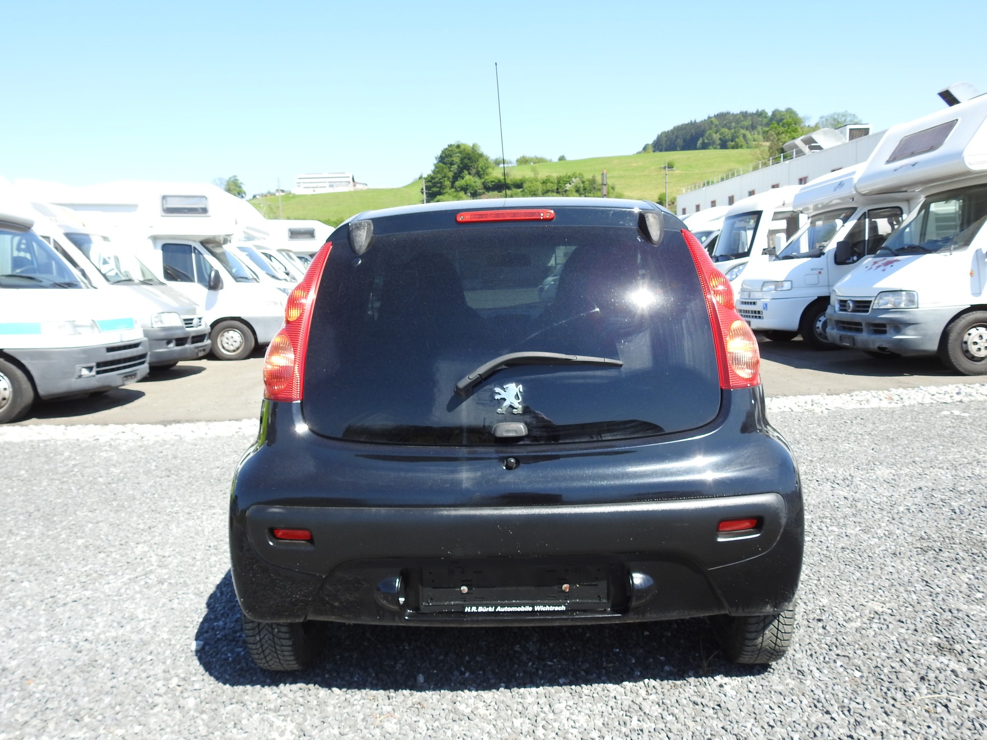 PEUGEOT 107 1.0 Trendy-image-4