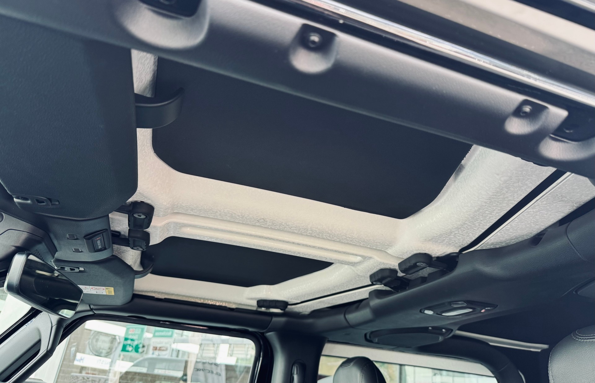 JEEP Wrangler 2.2MJ Overland Automatic-image-9