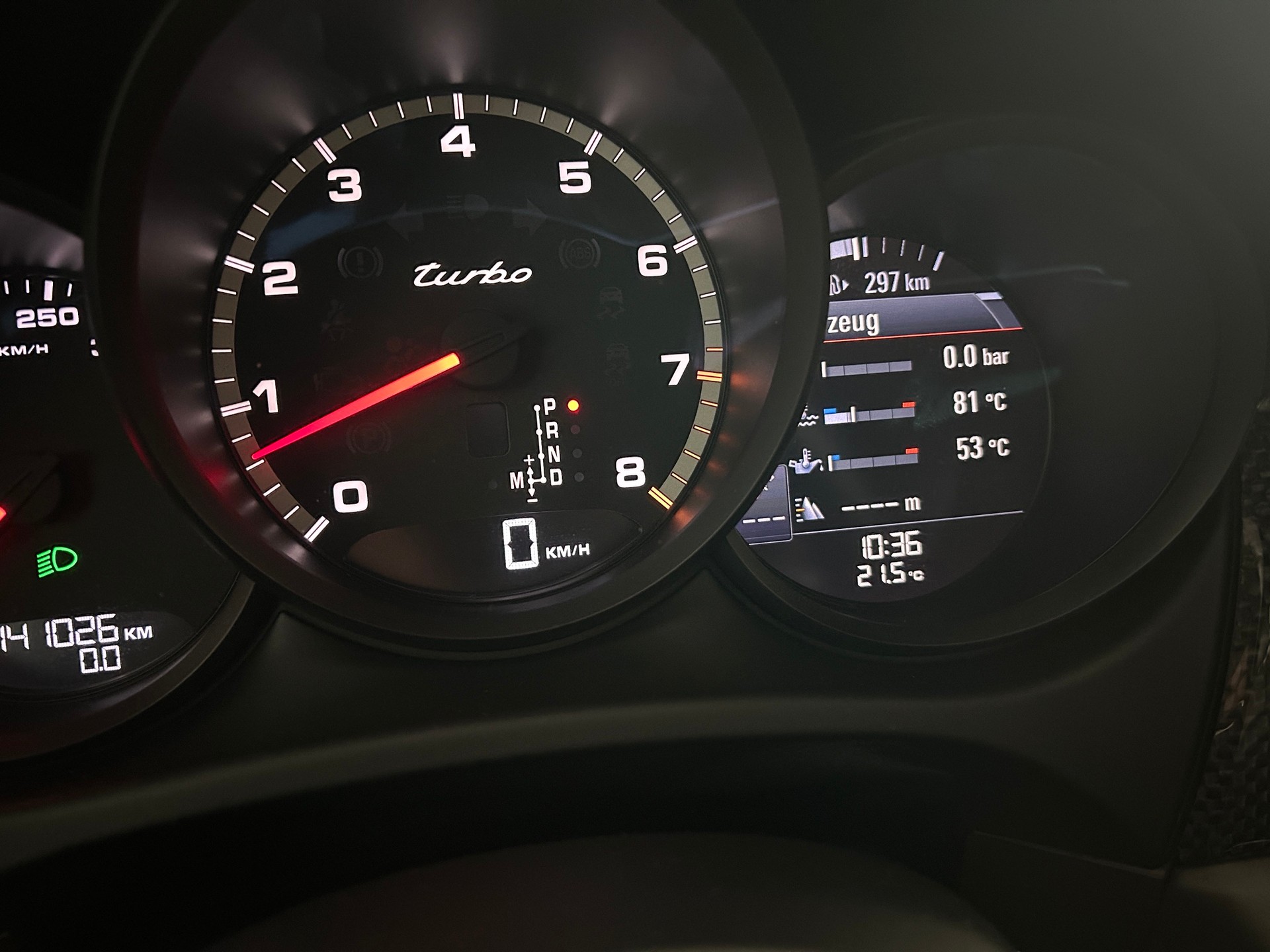 PORSCHE Macan Turbo PDK -Leder-DAB-Adaptive Sportsitze-Tempostat-Carbon Interieur-image-8