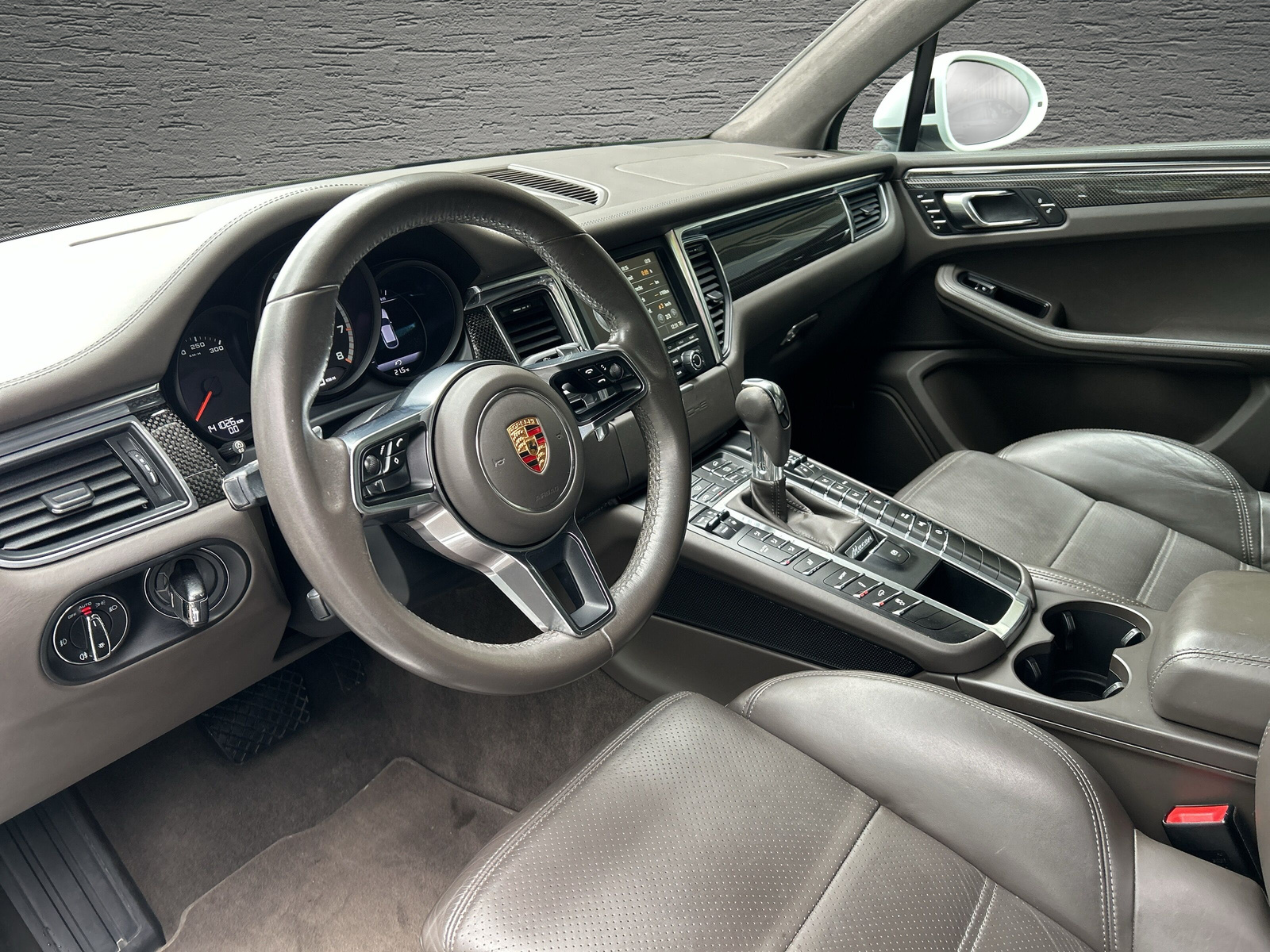 PORSCHE Macan Turbo PDK -Leder-DAB-Adaptive Sportsitze-Tempostat-Carbon Interieur-image-5