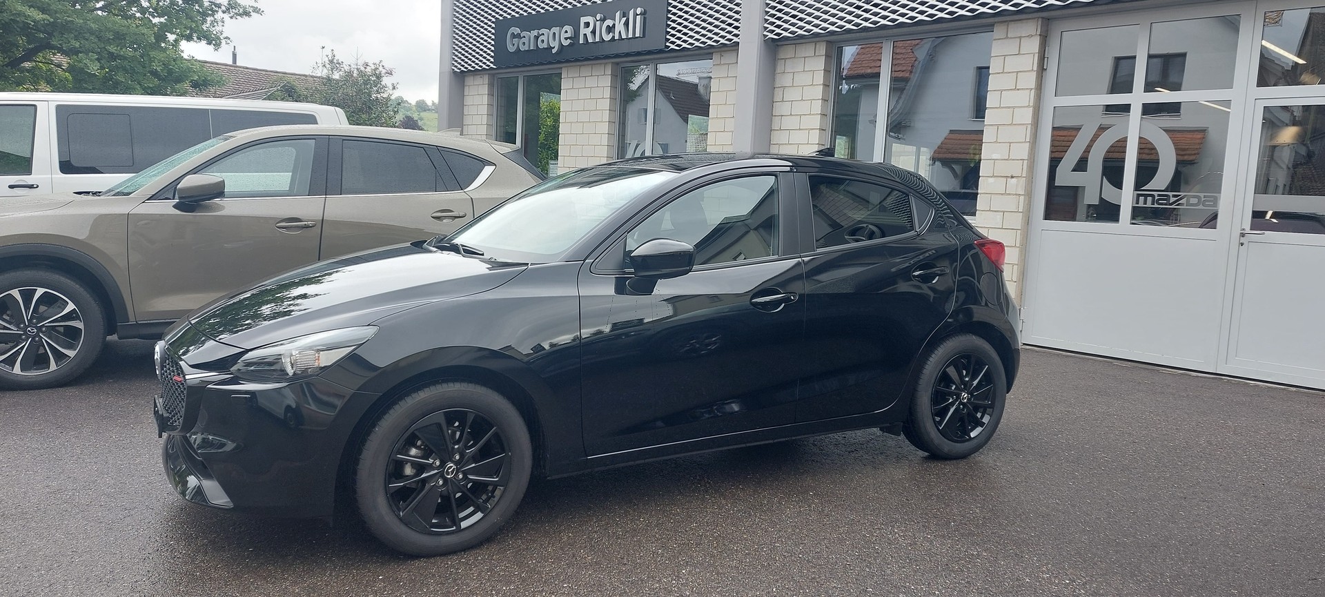MAZDA 2 SKYACTIV-G 90 Homura Automat-showroom-element-2
