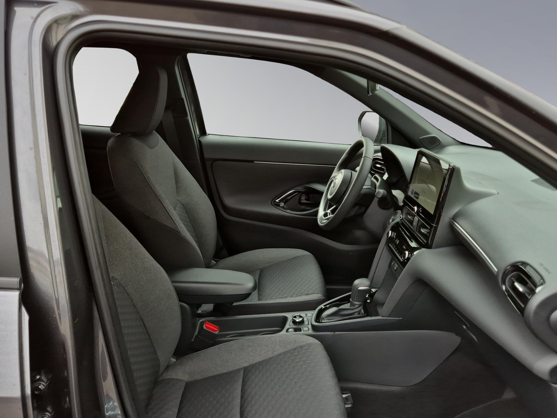 TOYOTA Yaris Cross 1.5 VVT-i HSD Trend AWD-i-image-14