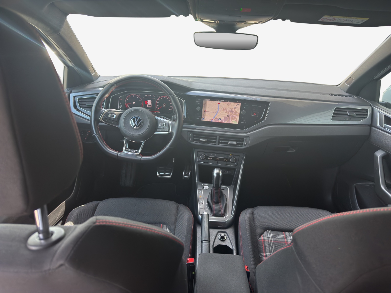 VW Polo 2.0 TSI GTI DSG-image-8