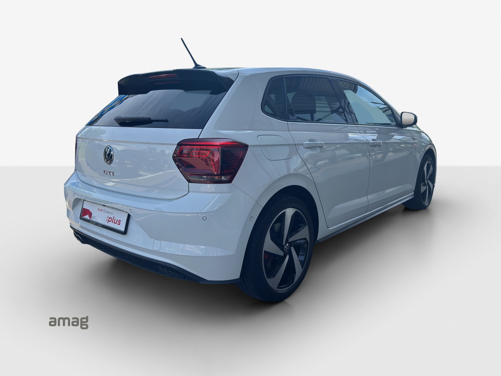 VW Polo 2.0 TSI GTI DSG-image-4