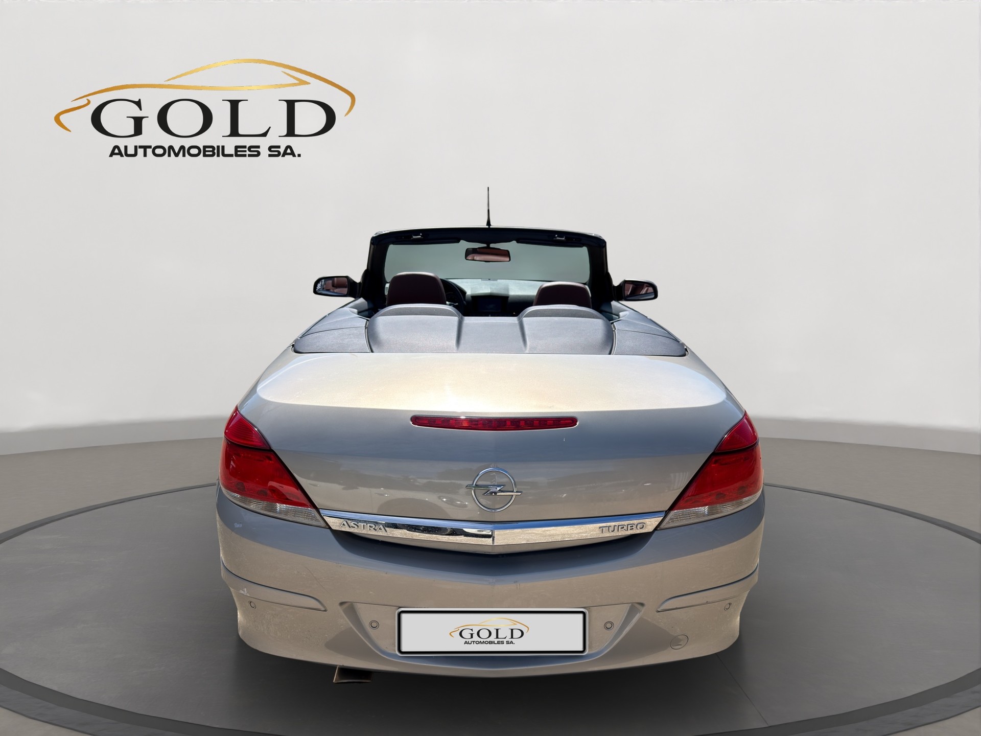 OPEL Astra TT 1.6i 16V Turbo Cosmo-image-12