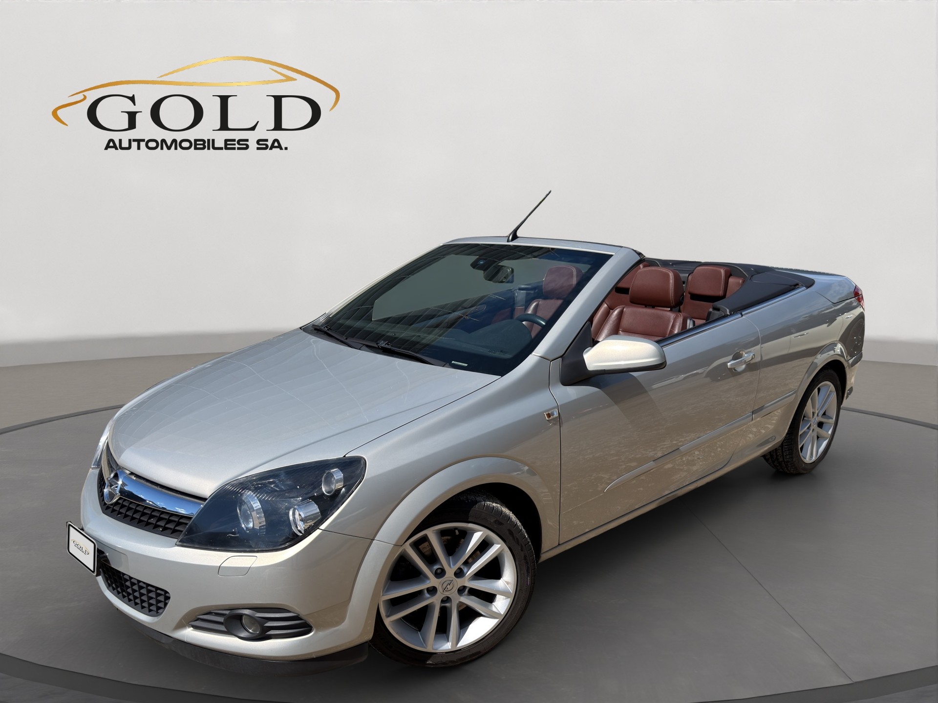 OPEL Astra TT 1.6i 16V Turbo Cosmo-image-0