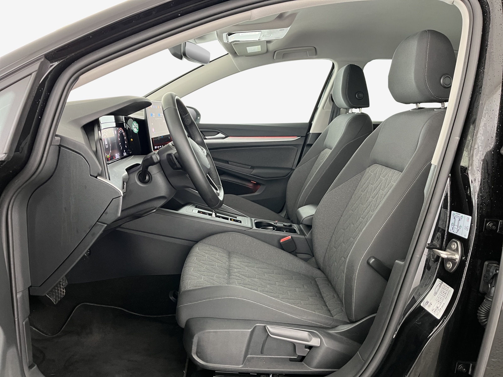VW Golf 1.5 e TSI mHEV Life DSG-image-7