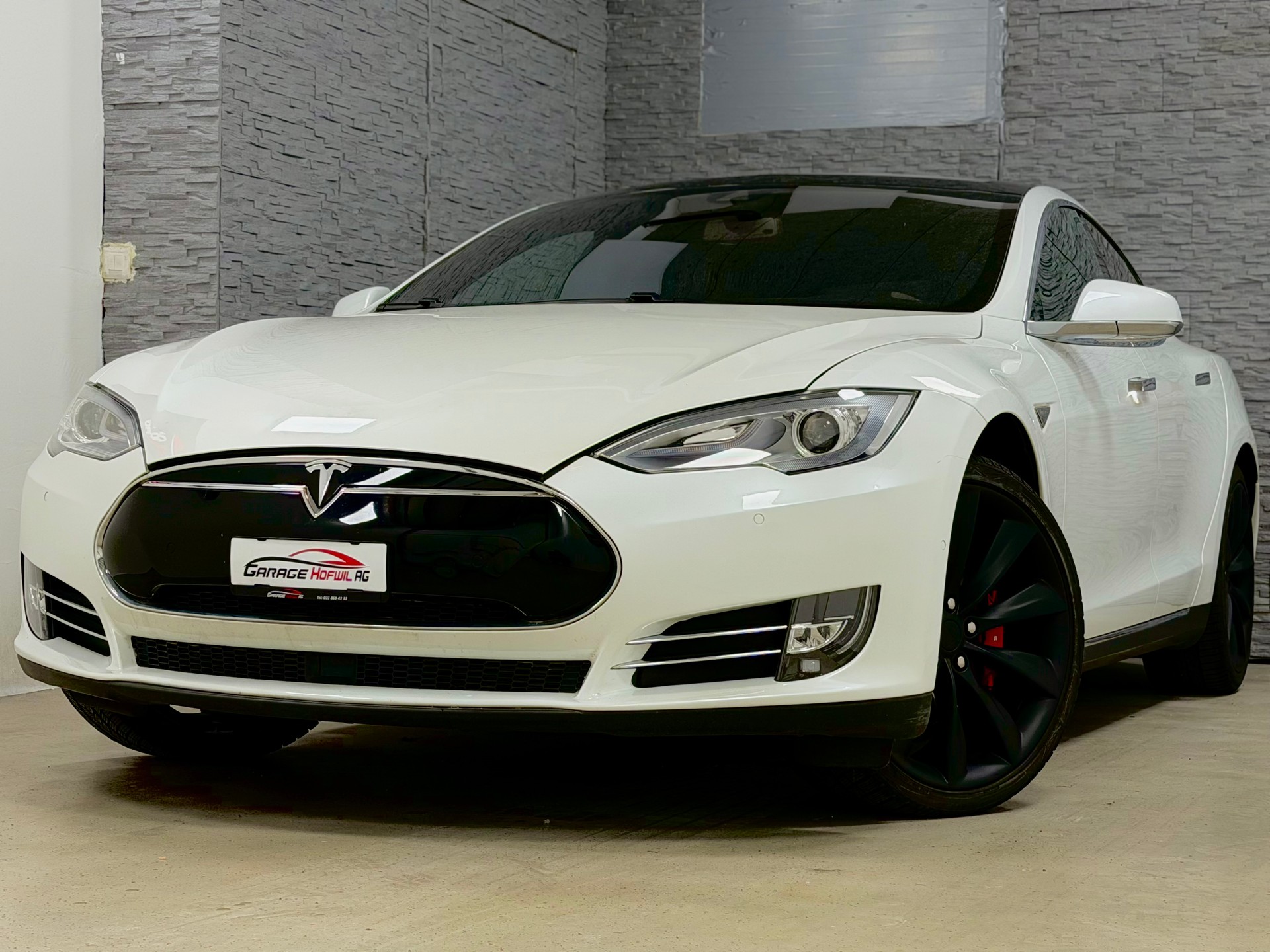 TESLA Model S 85 D Performance FREE SUPERCHARGER-image-3
