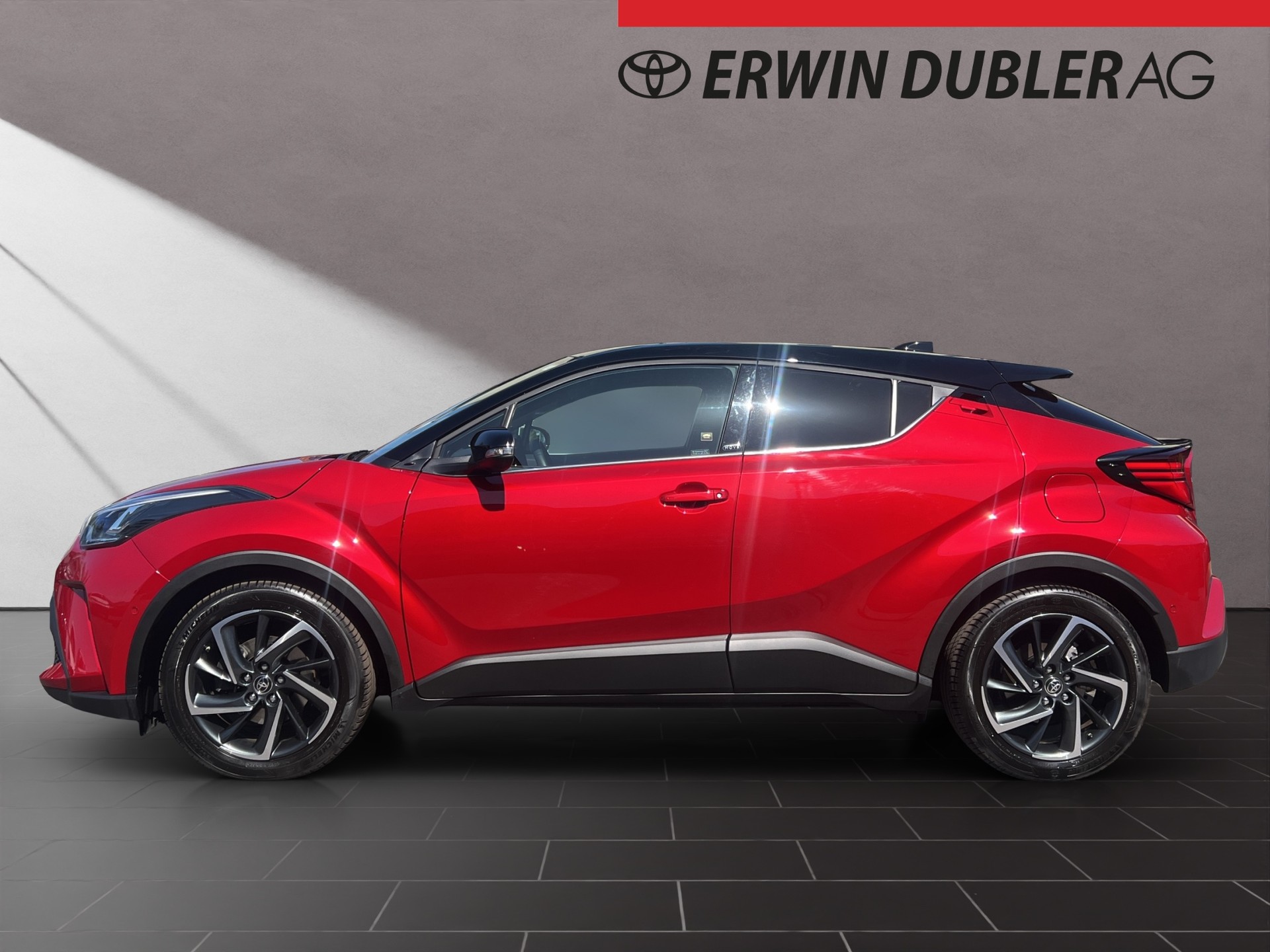 TOYOTA C-HR 2.0 VVTi HSD Move-showroom-element-1