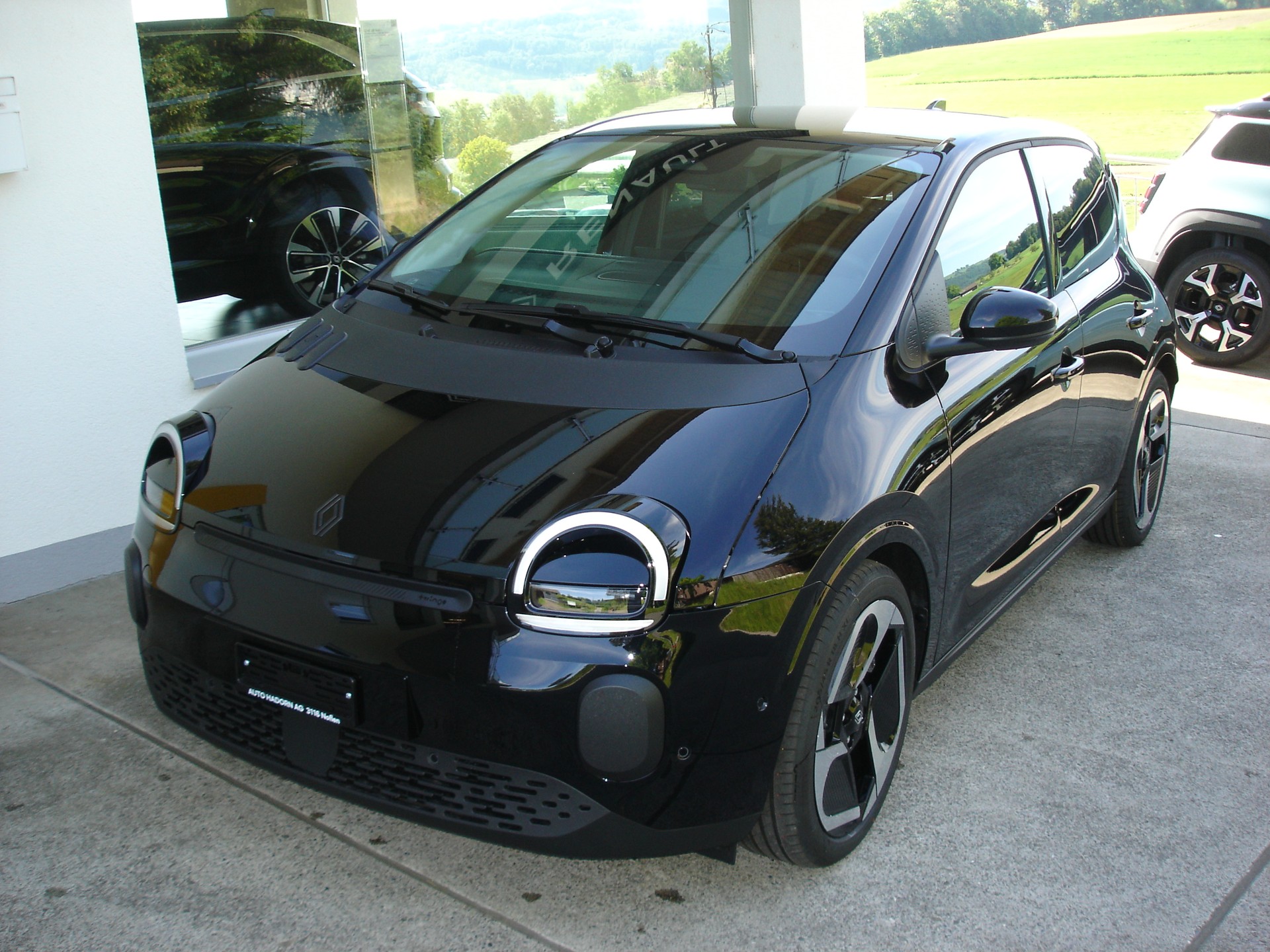 RENAULT Twingo E-Tech 27kWh Techno-image-1