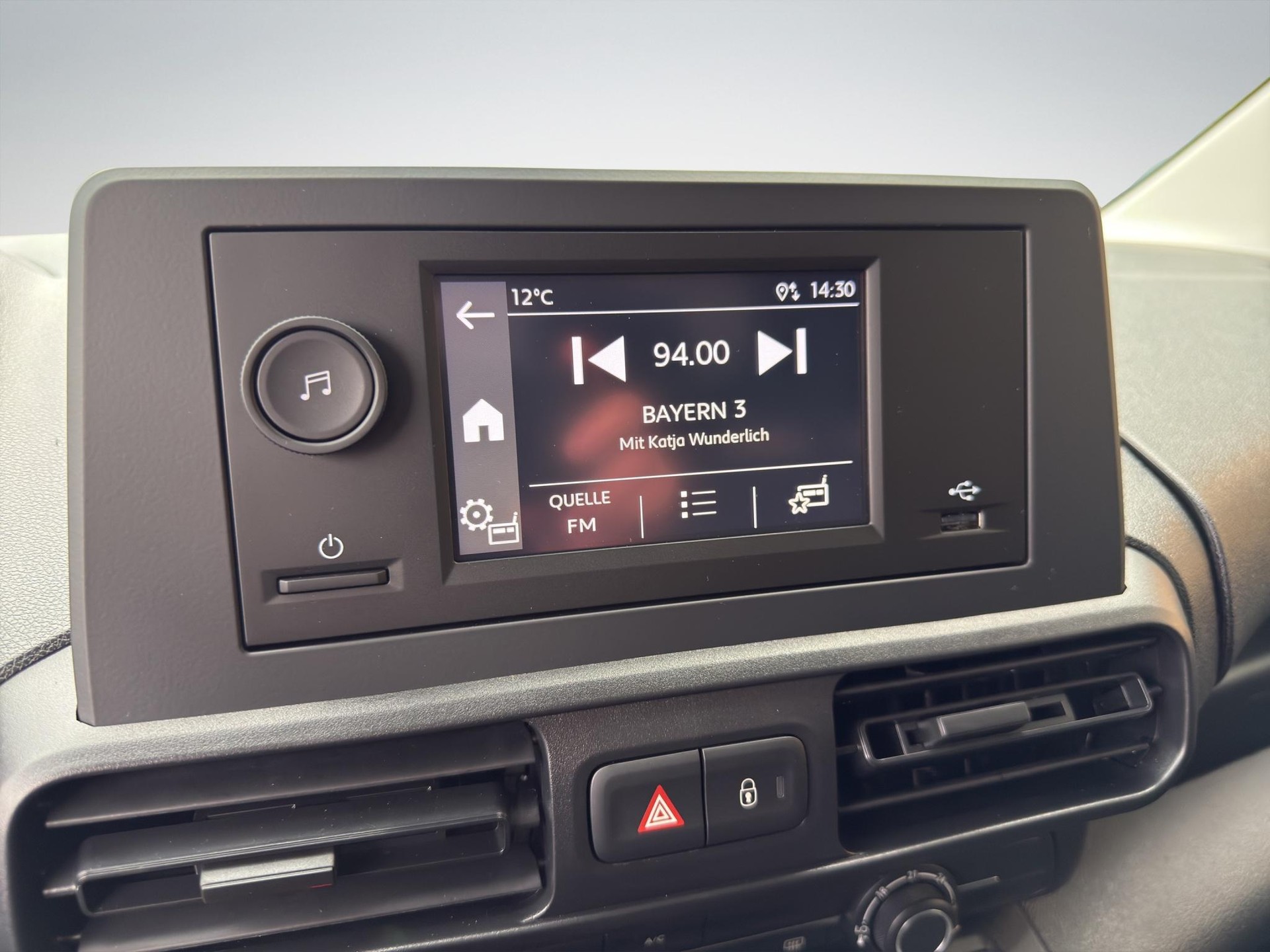 TOYOTA PROACE CITY Van L1 52KWh Active-image-13