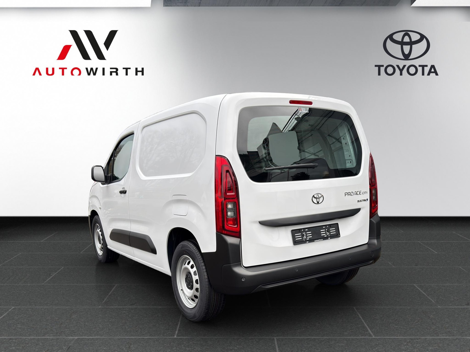 TOYOTA PROACE CITY Van L1 52KWh Active-image-6