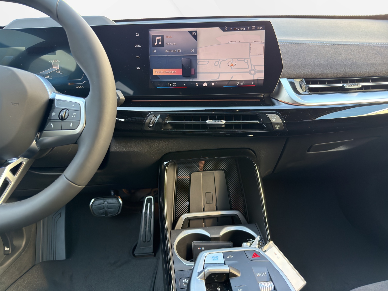 BMW iX1 xDrive 30 Ed. M Sport-image-16