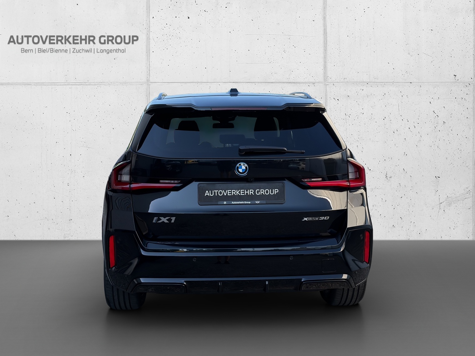 BMW iX1 xDrive 30 Ed. M Sport-image-3