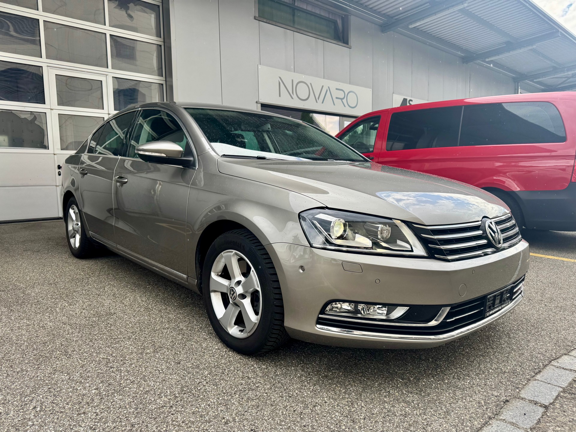 VW Passat 2.0 TDI BMT Highline 4Motion DSG * ab MFK & Service *-image-0