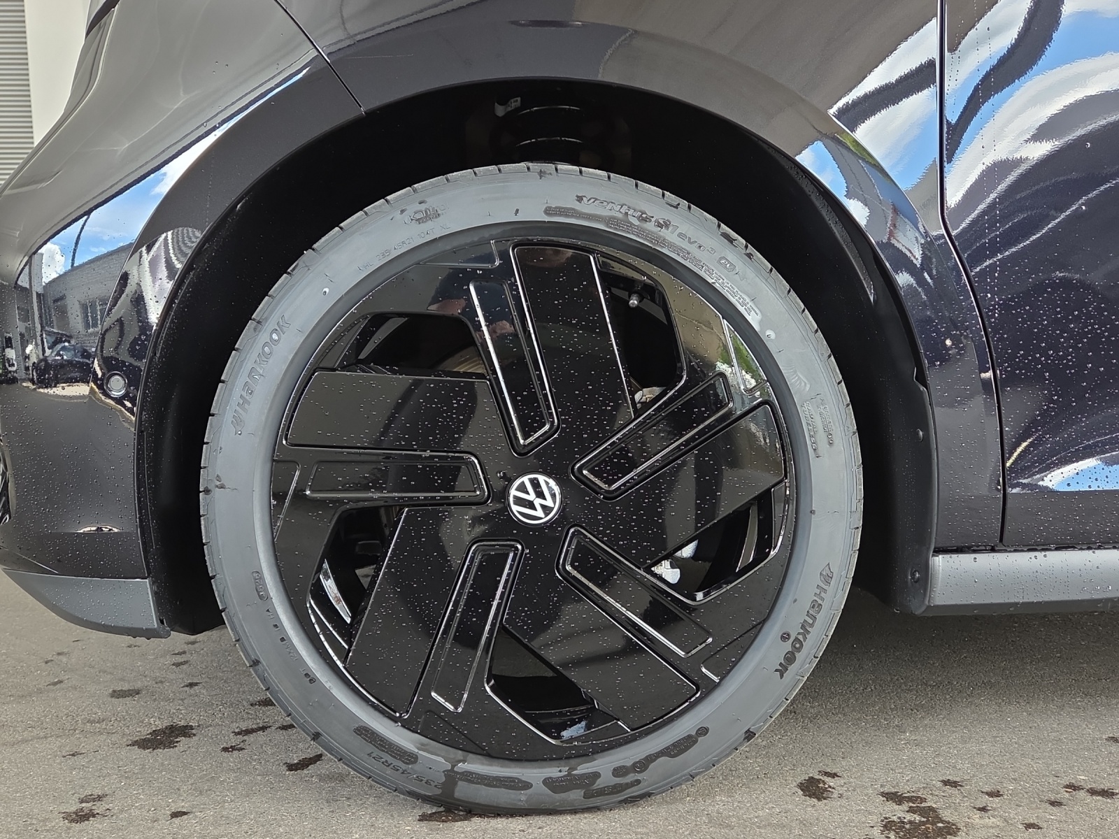 VW ID.Buzz NWB GTX 4 Motion-image-12