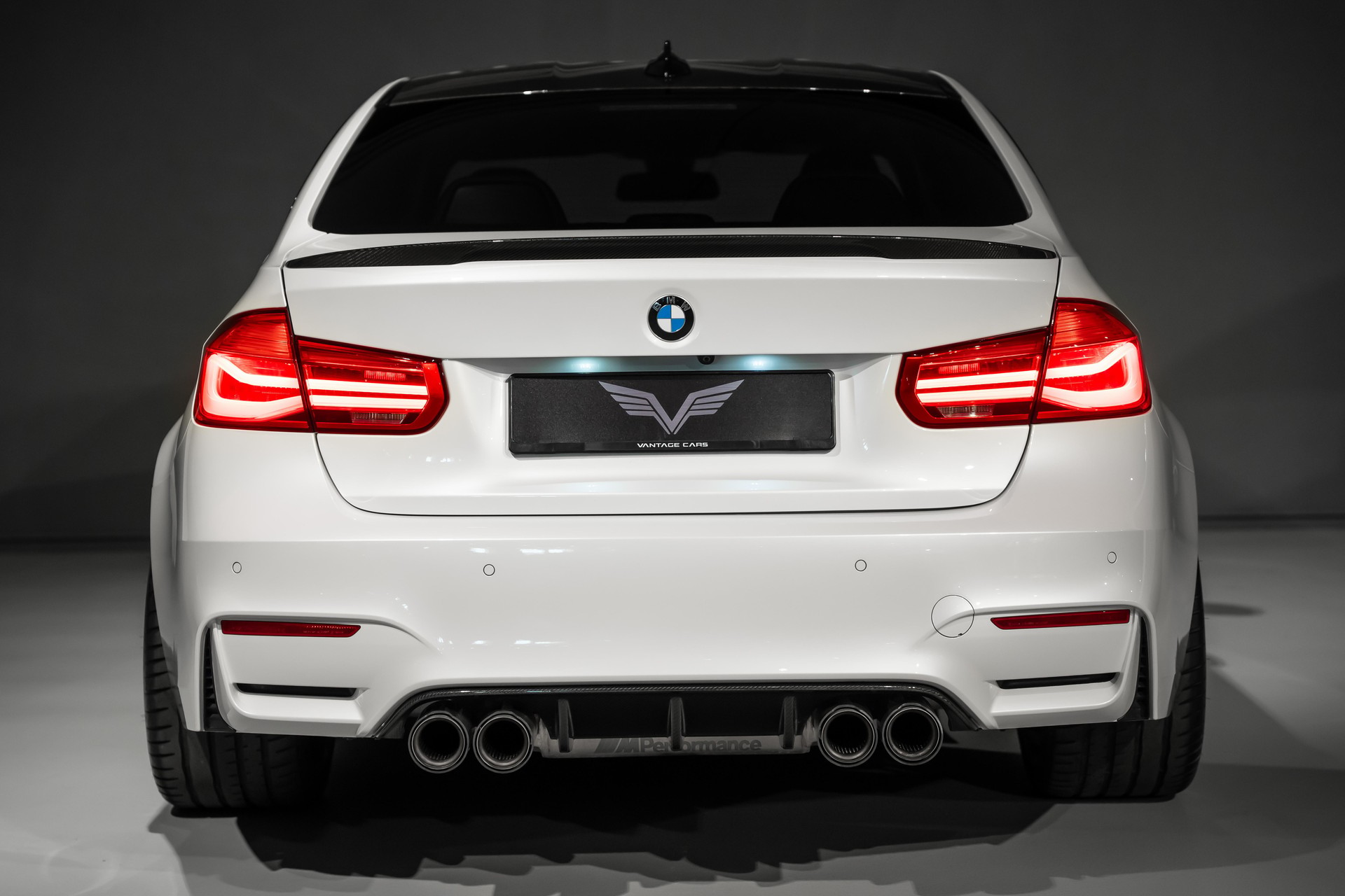 BMW M3 Competition-image-9