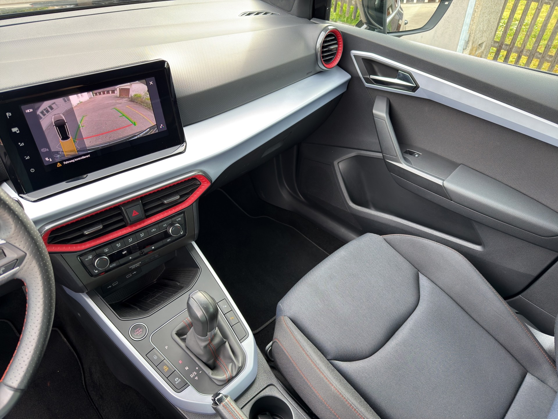SEAT Arona 1.0 TSI Eco Hola FR DSG * Garantie * 8 fach * Modell 2022-image-12