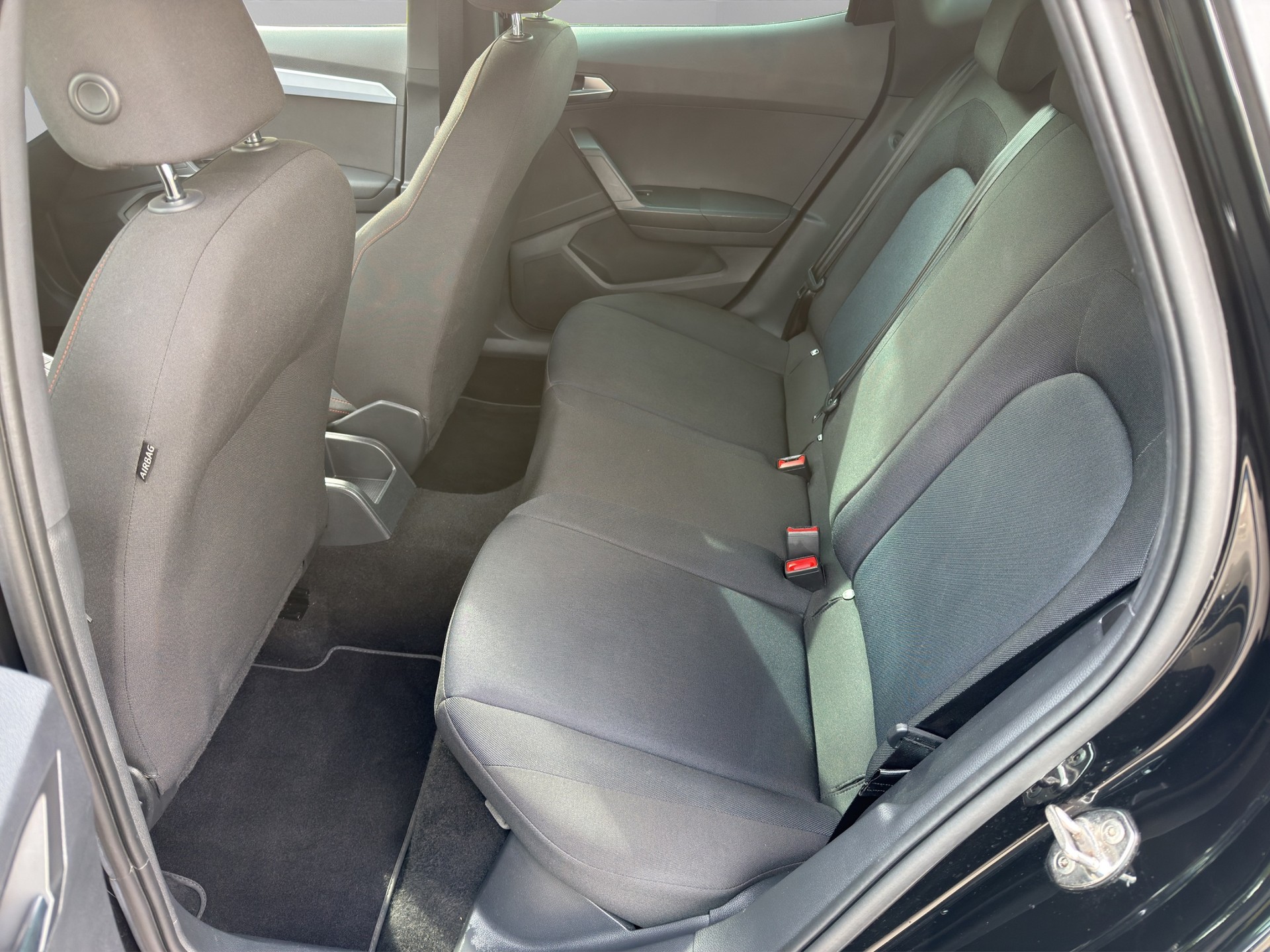 SEAT Arona 1.0 TSI Eco Hola FR DSG * Garantie * 8 fach * Modell 2022-image-8