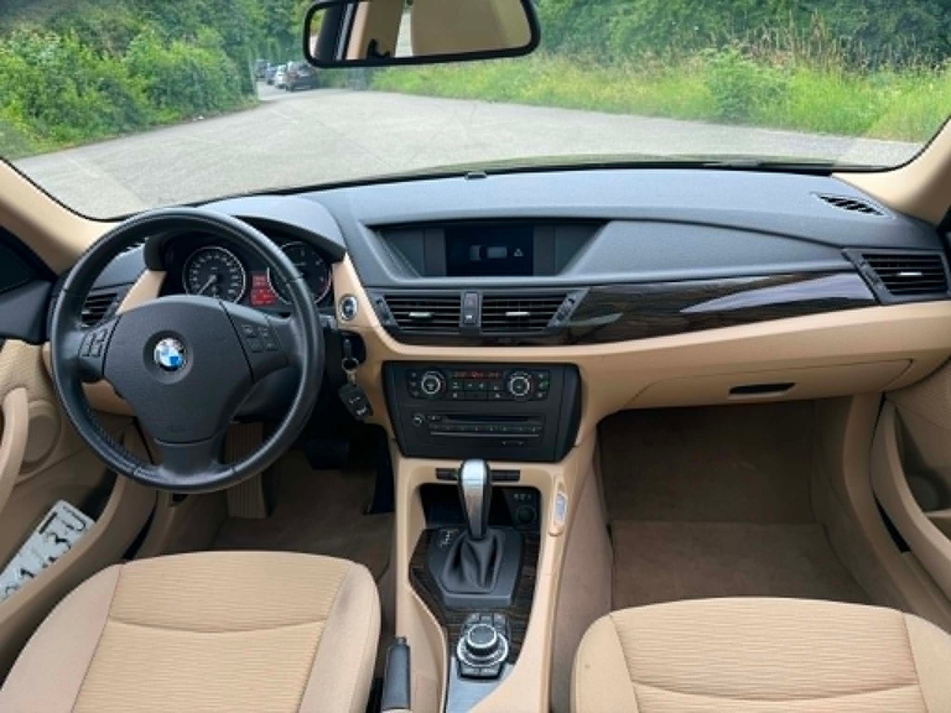 BMW X1 xDrive 23d Steptronic-image-1
