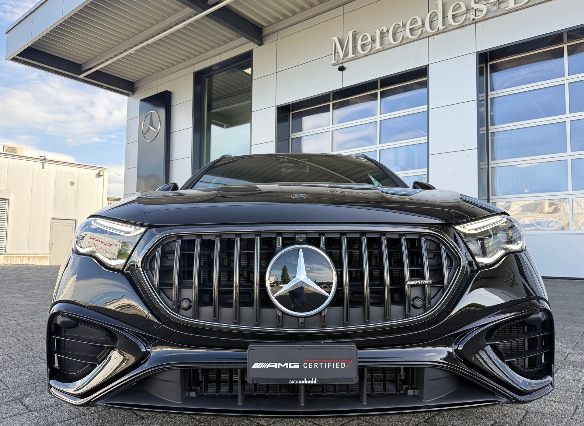 MERCEDES-BENZ E 53 Hybrid T 4Matic+ 9G-Tronic-showroom-element-2