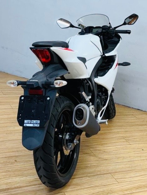 SUZUKI GSX-R 125 L7-showroom-element-2