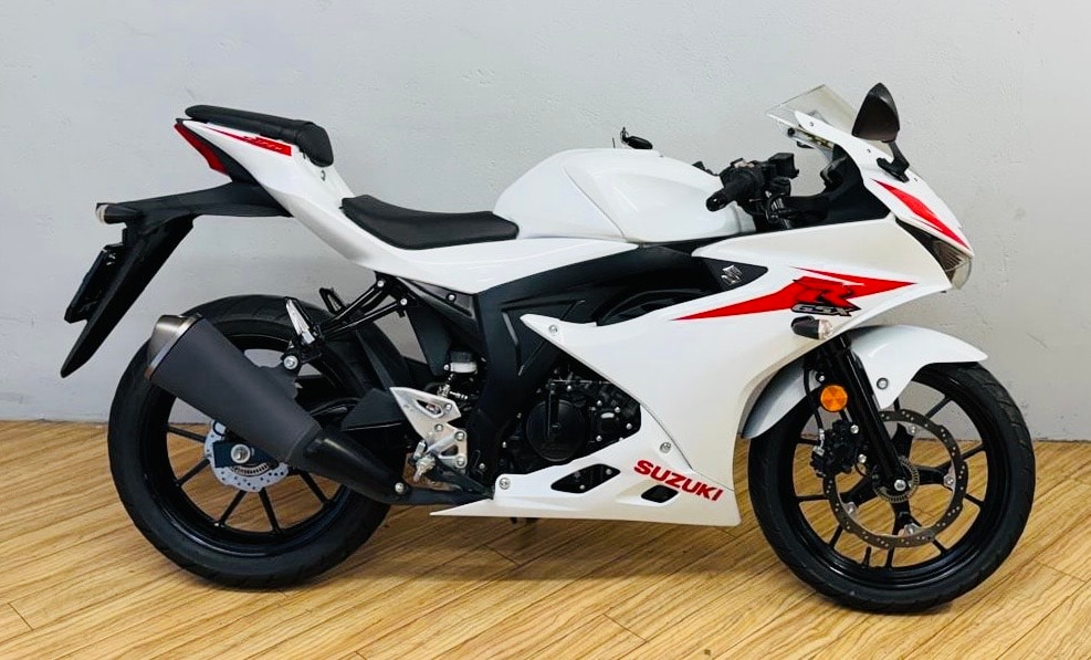 SUZUKI GSX-R 125 L7-showroom-element-1