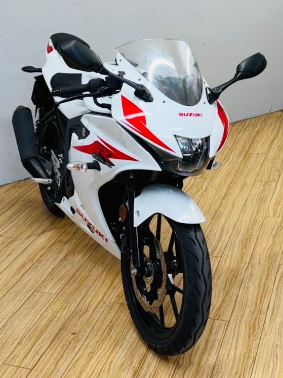 SUZUKI GSX-R 125 L7