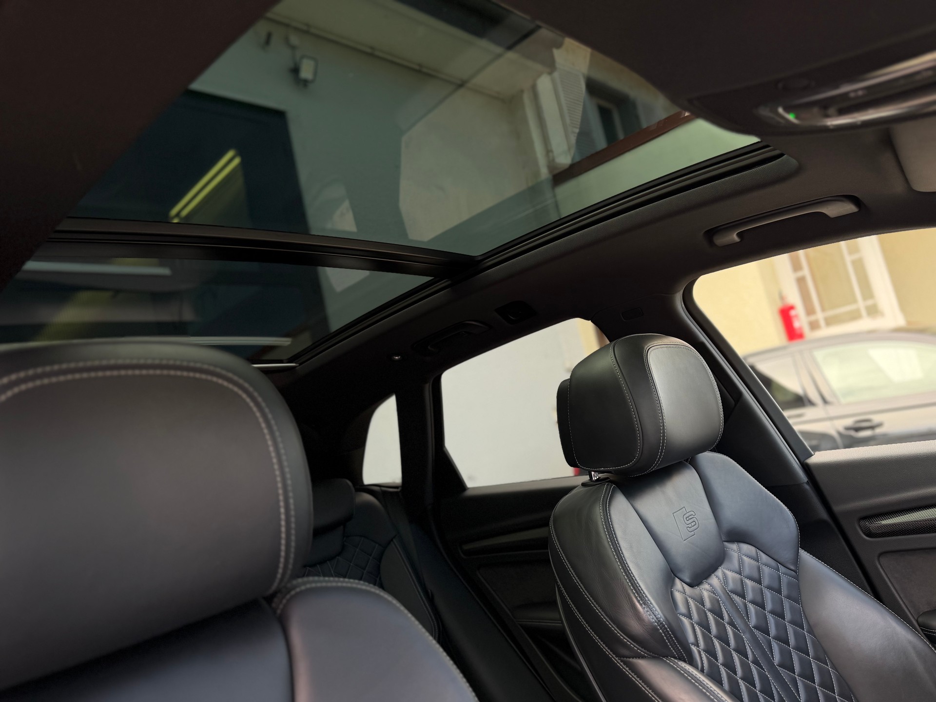AUDI SQ5 3.0 TFSI quattro S-tronic-image-19
