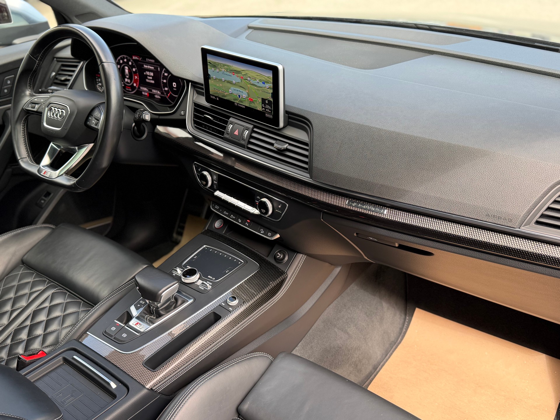 AUDI SQ5 3.0 TFSI quattro S-tronic-image-15