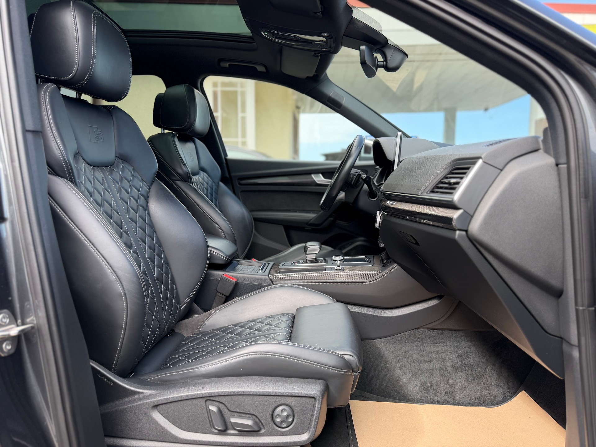 AUDI SQ5 3.0 TFSI quattro S-tronic-image-14