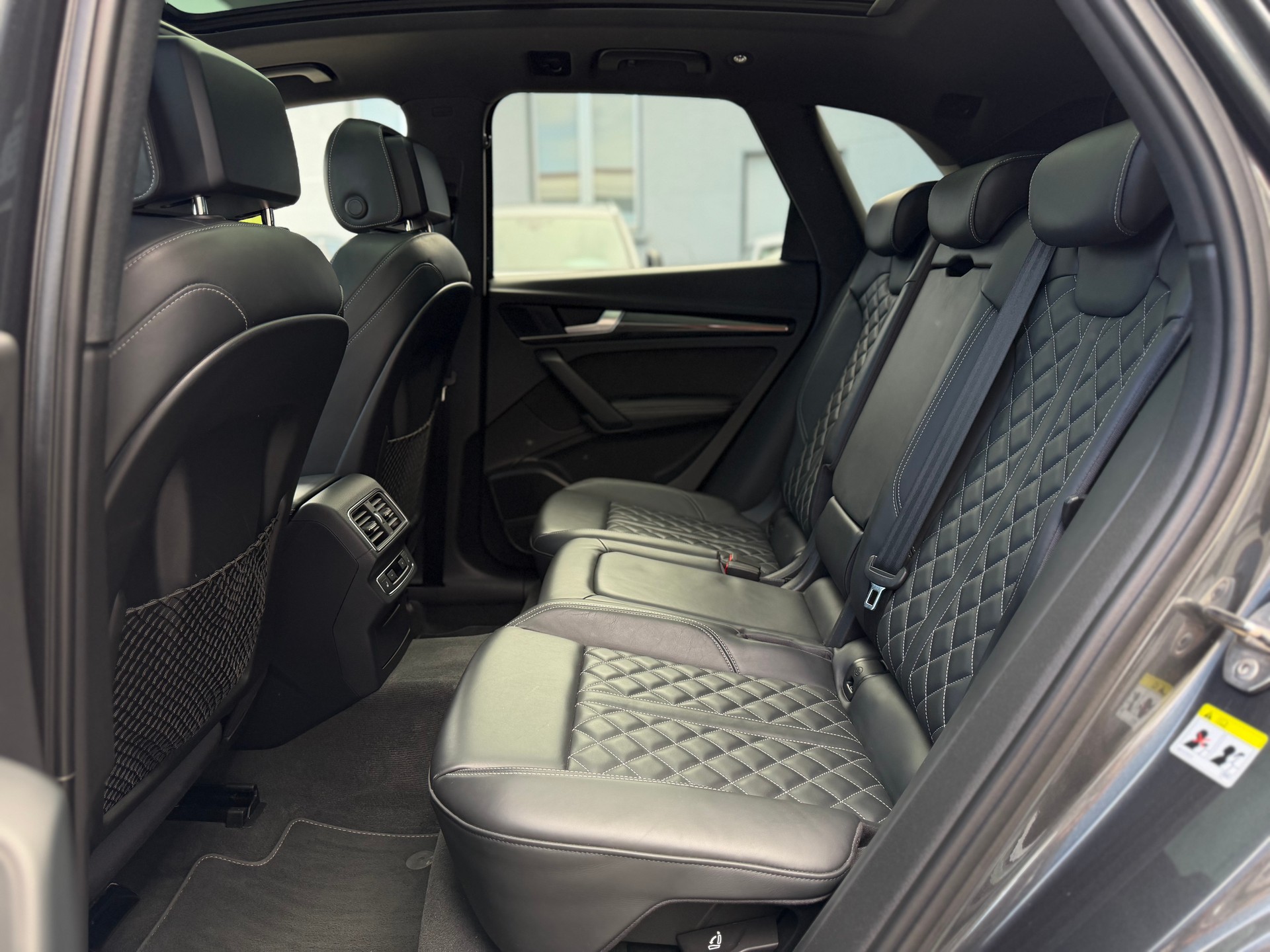 AUDI SQ5 3.0 TFSI quattro S-tronic-image-11