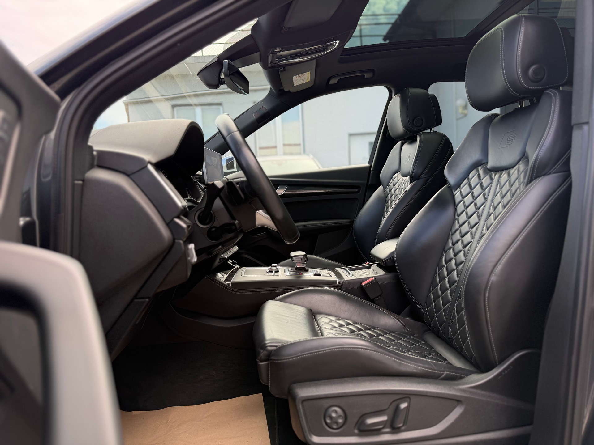 AUDI SQ5 3.0 TFSI quattro S-tronic-image-10