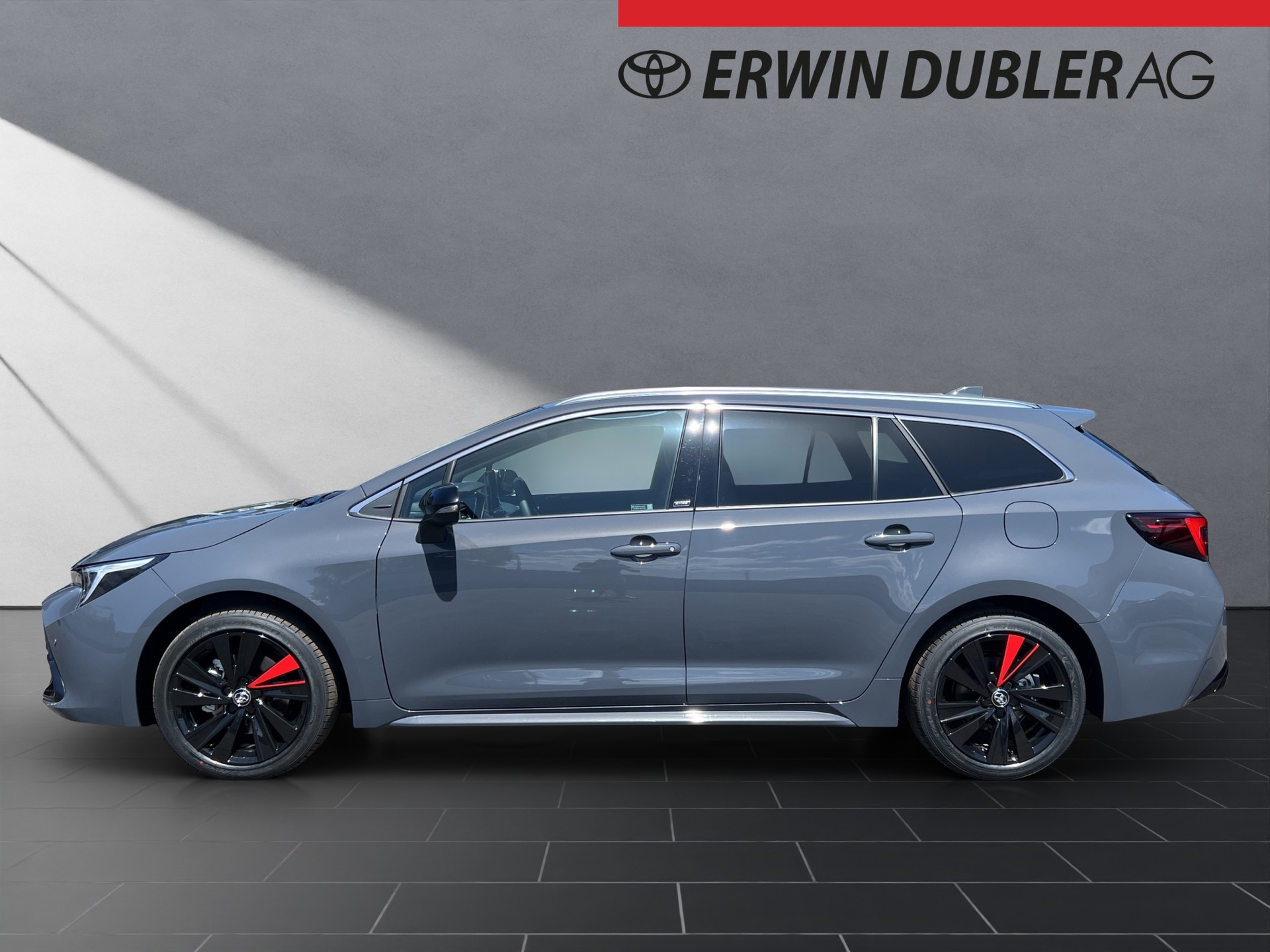TOYOTA Corolla Touring Sports 2.0 HSD Swiss Edition-image-1