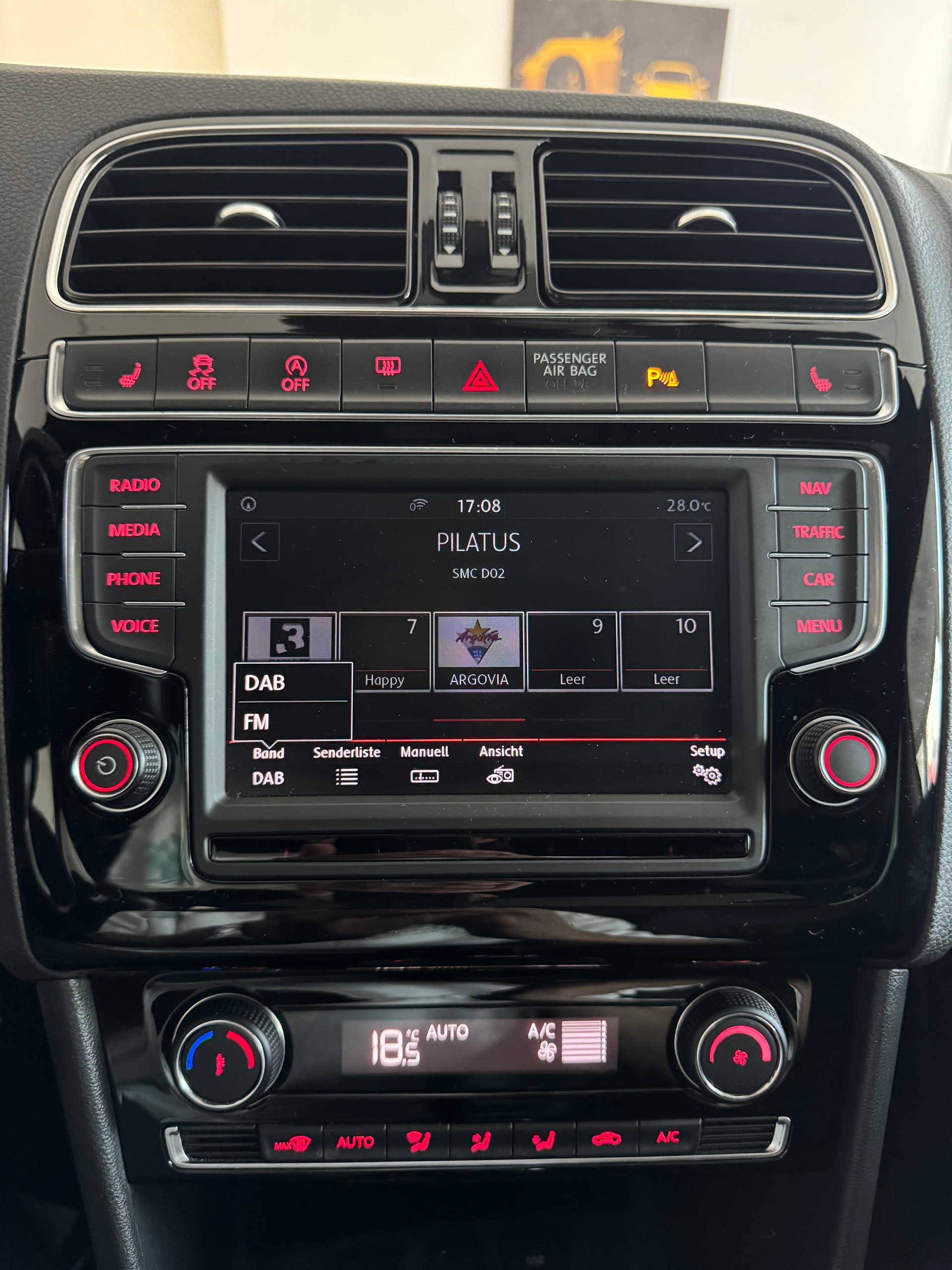 VW Polo 1.8 TSI GTI DSG*CH-Fahrzeug*Panoramadach*-image-17