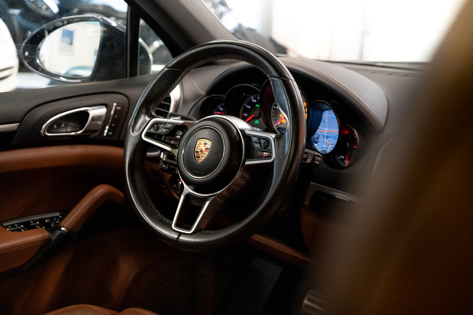 PORSCHE Cayenne S Diesel-image-12