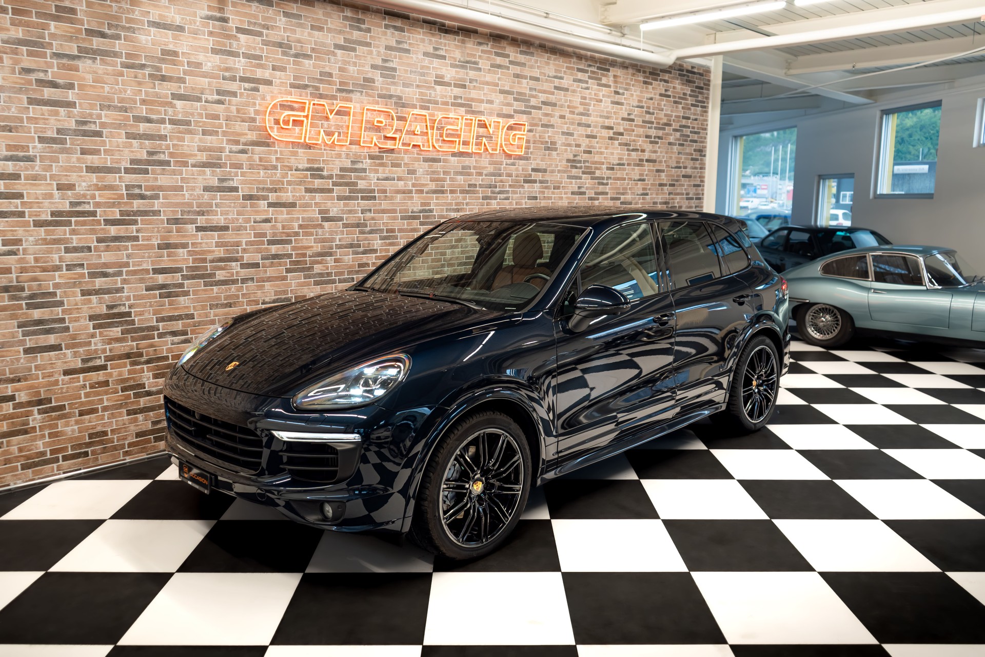 PORSCHE Cayenne S Diesel-image-0