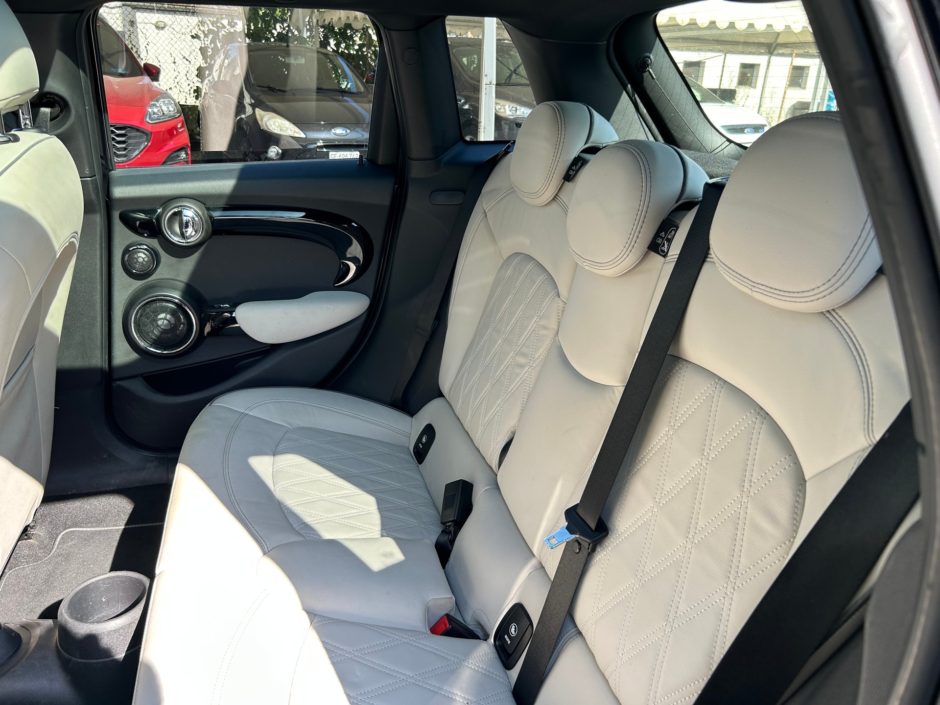 MINI Cooper S Steptronic DKG-image-8