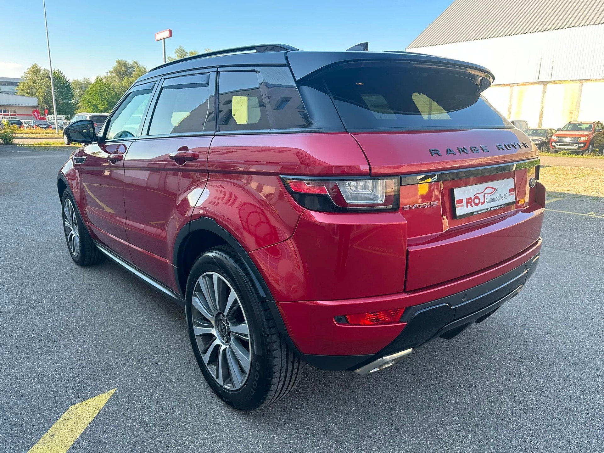 LAND ROVER Range Rover Evoque 2.0 TD4 SE Dynamic AT9-image-7