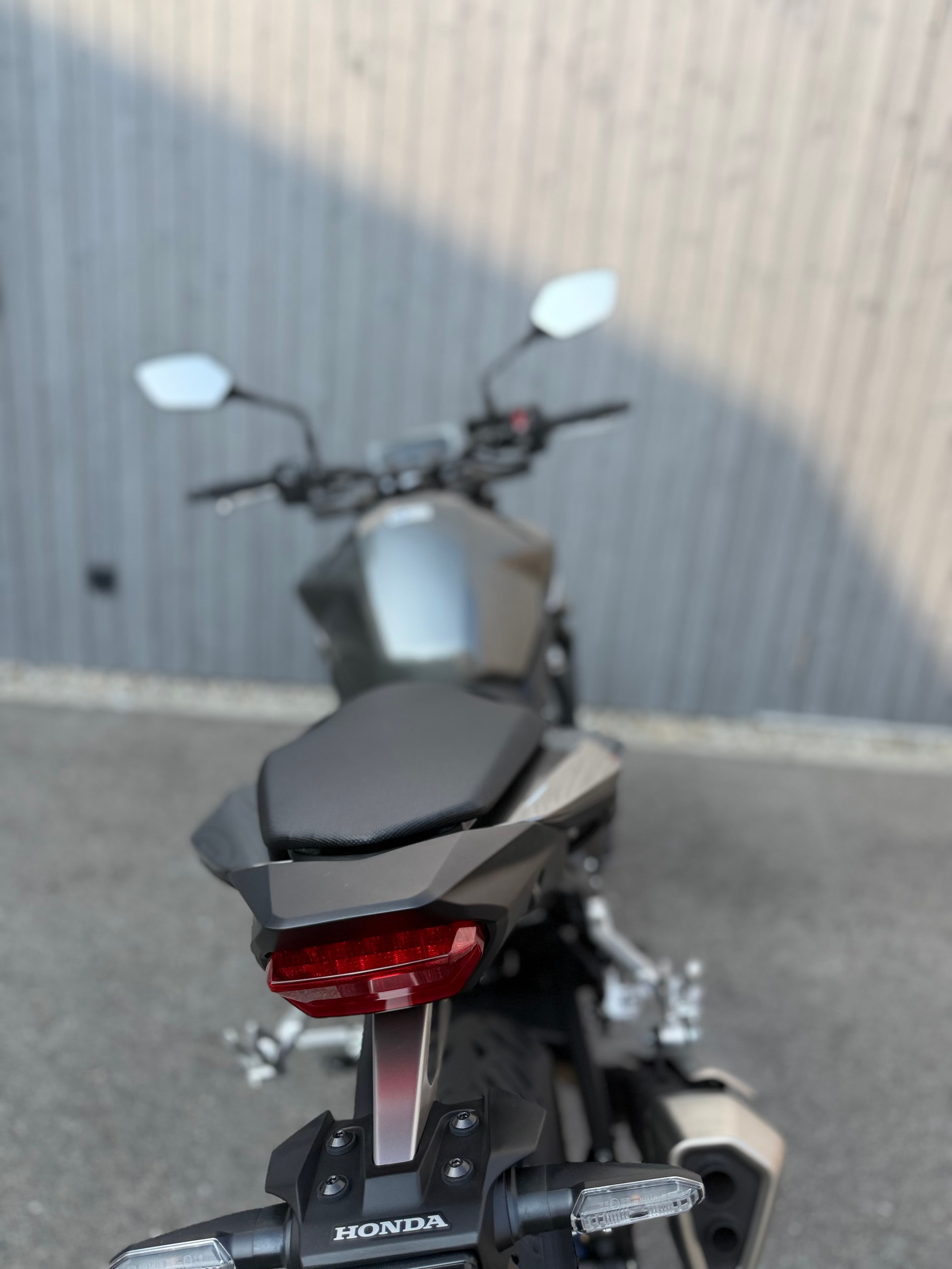 HONDA CB 750 Hornet E-Clutch-showroom-element-3