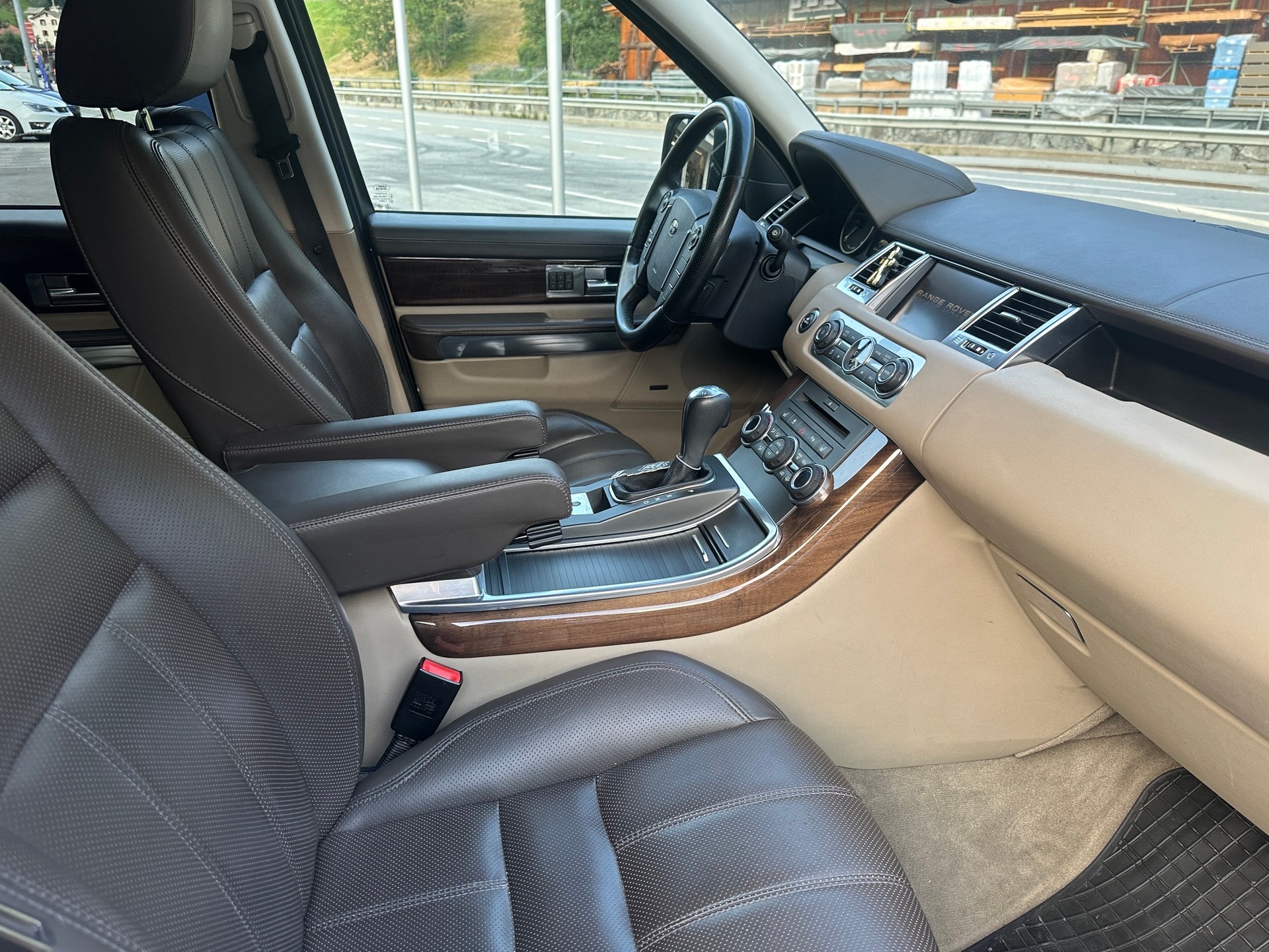 LAND ROVER Range Rover Sport 3.6 Td8 HSE Automatic-image-8