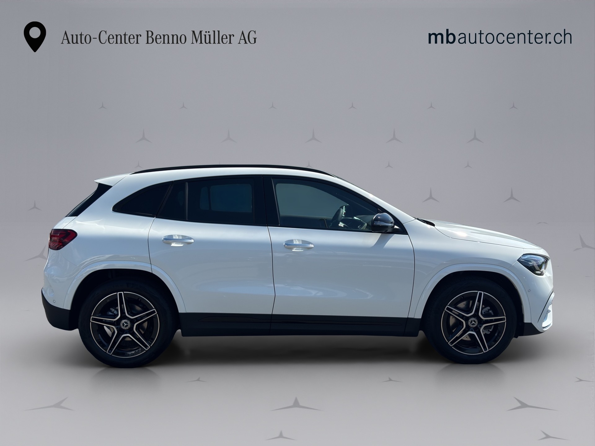 MERCEDES-BENZ GLA 200 Night Star AMG Line-image-5