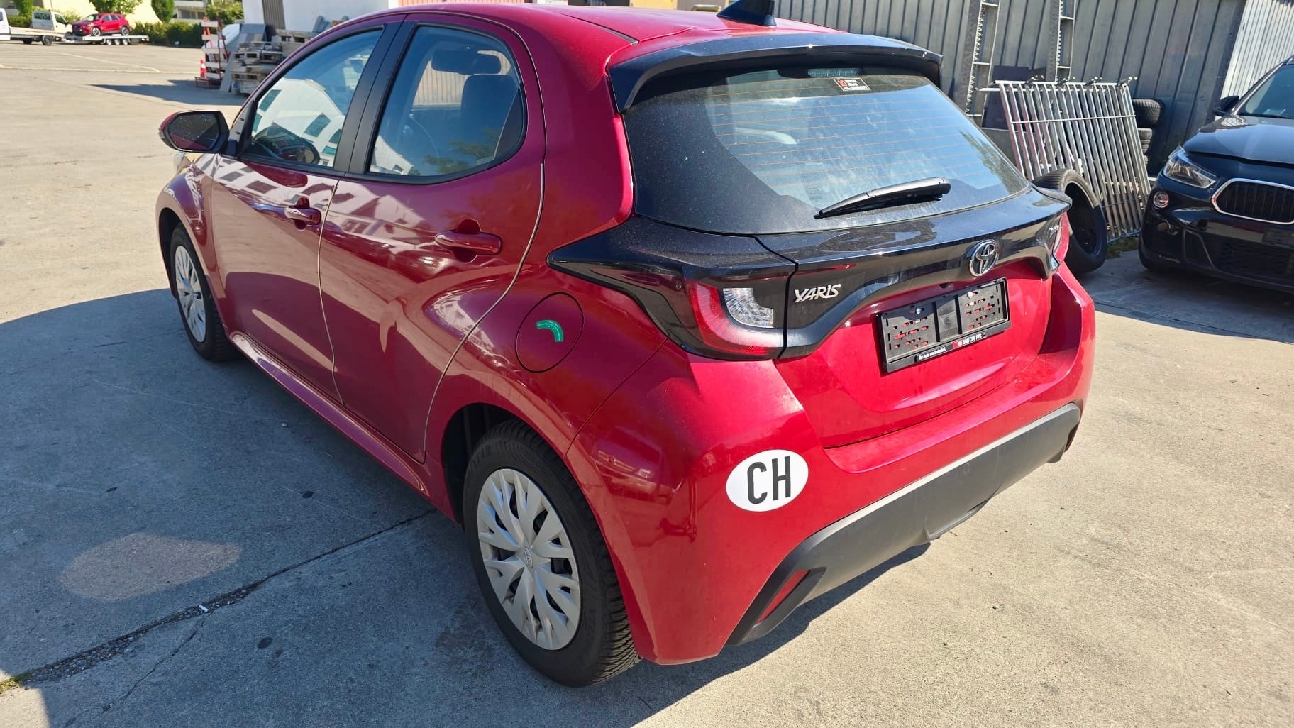 TOYOTA Yaris 1.5 Comfort-image-3