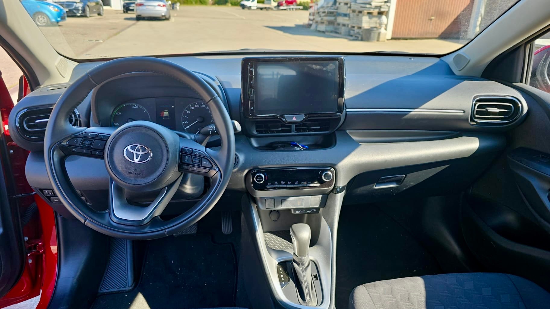 TOYOTA Yaris 1.5 Comfort-image-9