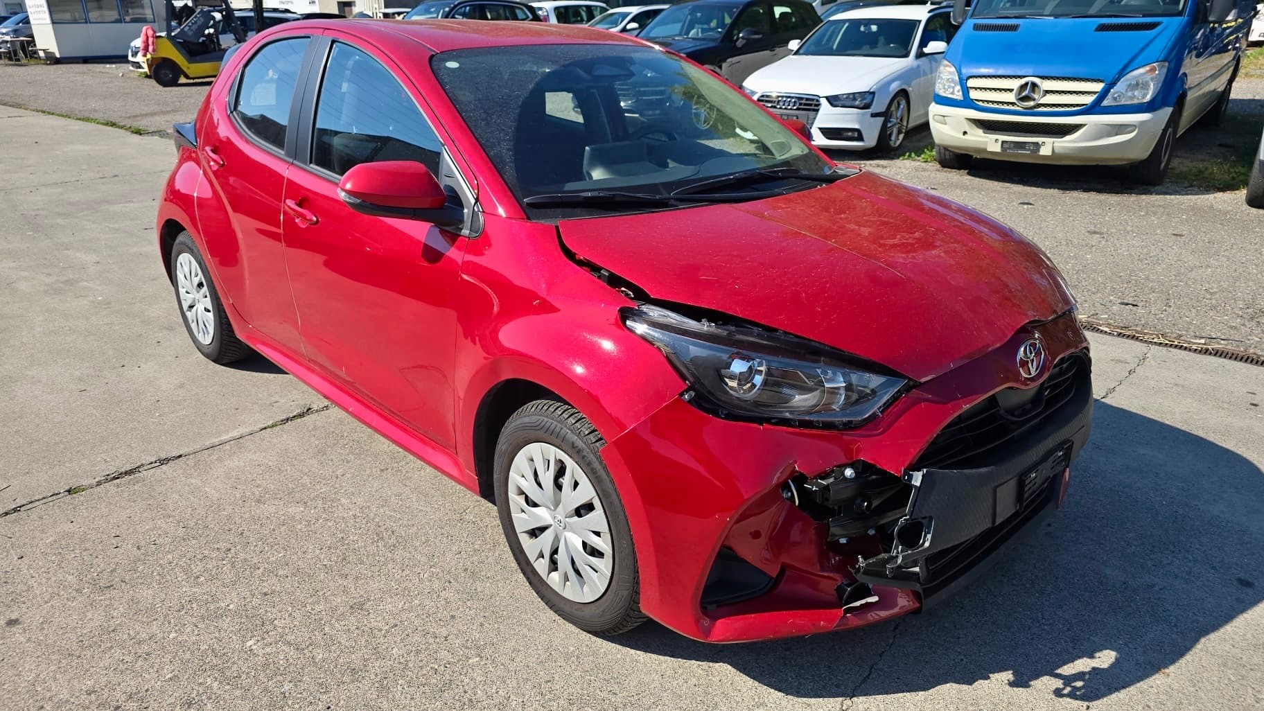 TOYOTA Yaris 1.5 Comfort-image-1
