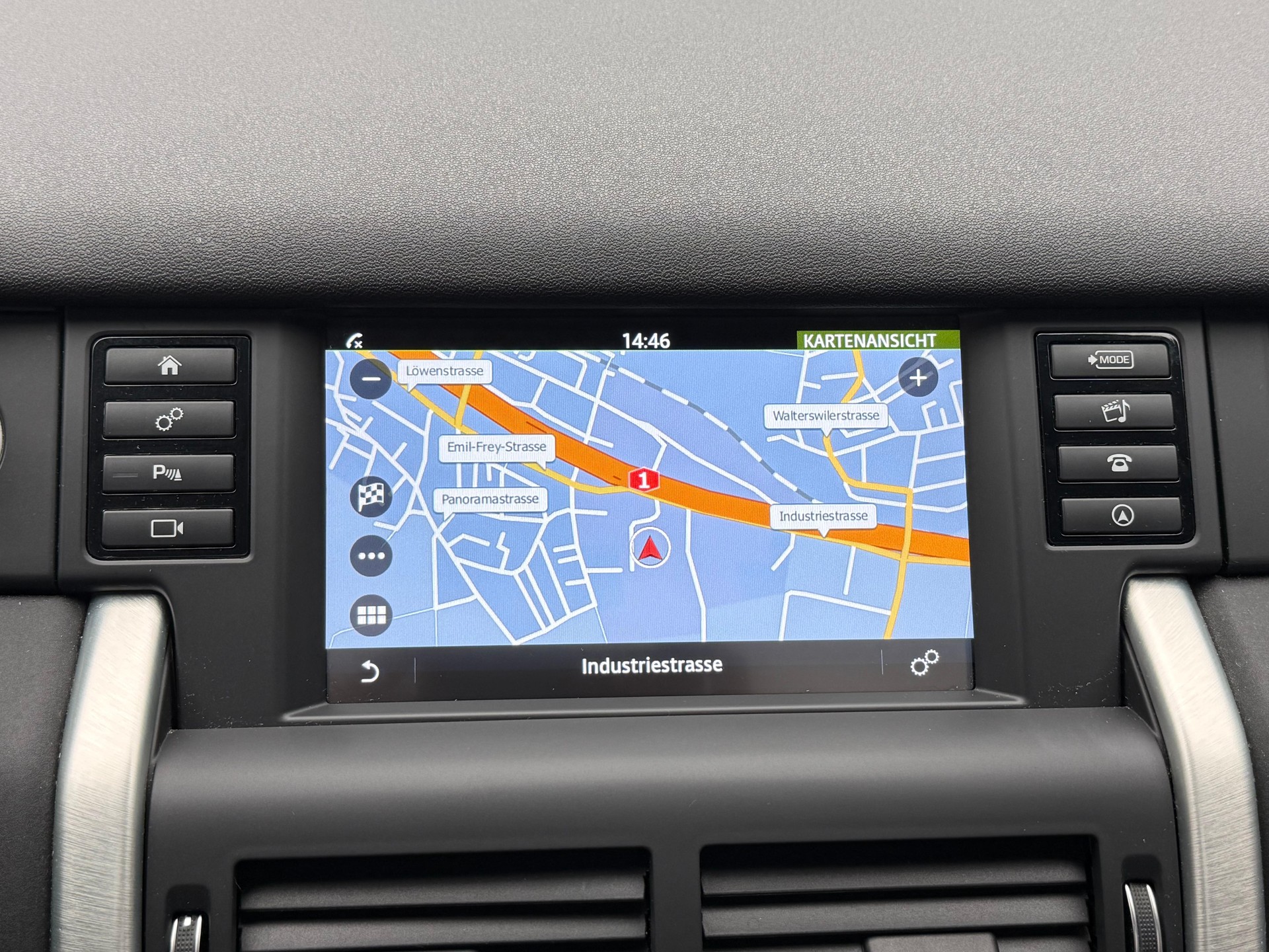 LAND ROVER Discovery Sport 2.0 Si4 SE-image-13