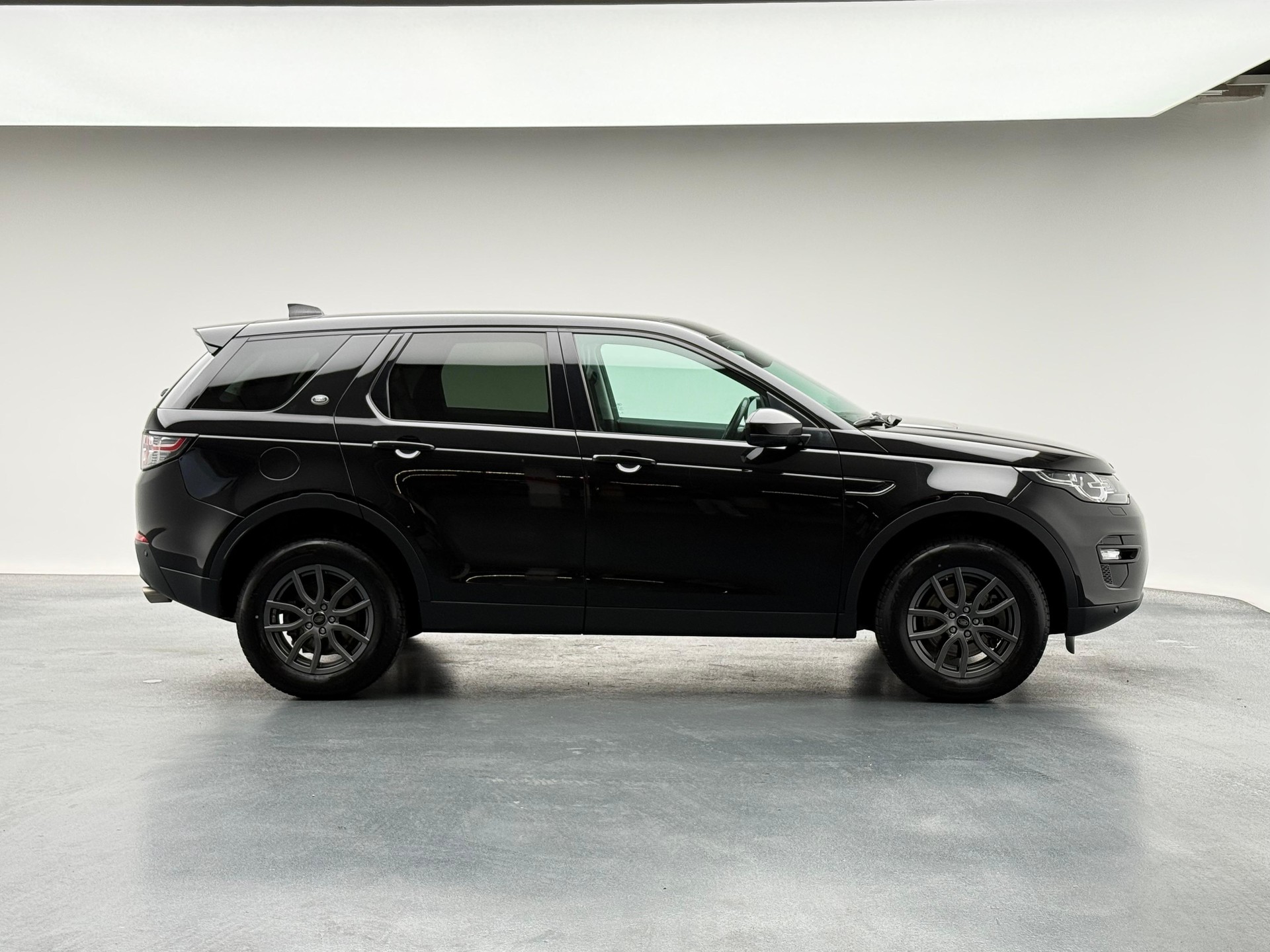 LAND ROVER Discovery Sport 2.0 Si4 SE-image-5