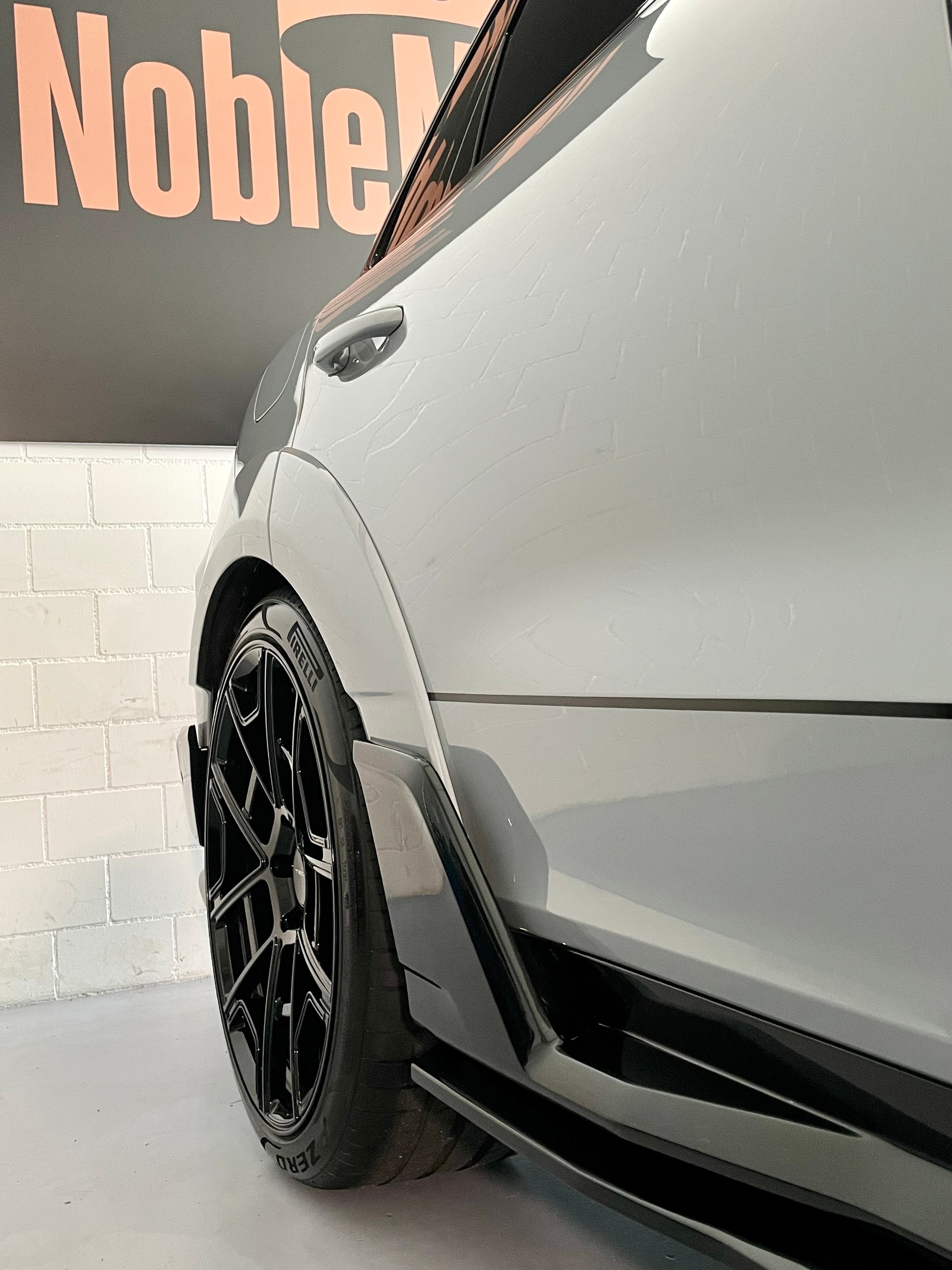 PORSCHE MAGNUM turbo E-Hybrid by TECHART - CH Zulassung aus 1. Hand-image-13